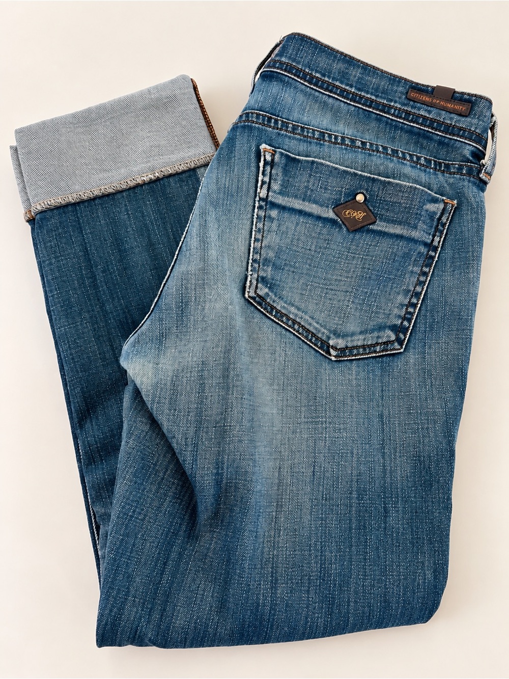 Citizens Of Humanity Women's Straight Leg Jeans in Medium Blue Wash